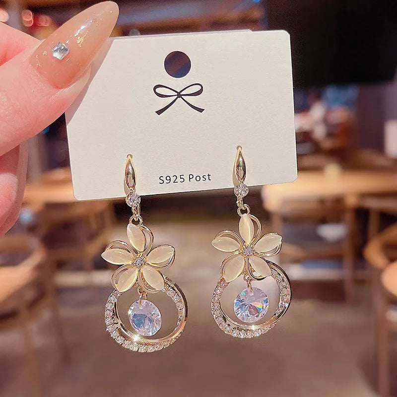 Korean Elegant Cute Opal Flower Hollow Circle Dangle Hoop Earrings for Women Girls Fashion Metal Circle Zircon Dangle Earring