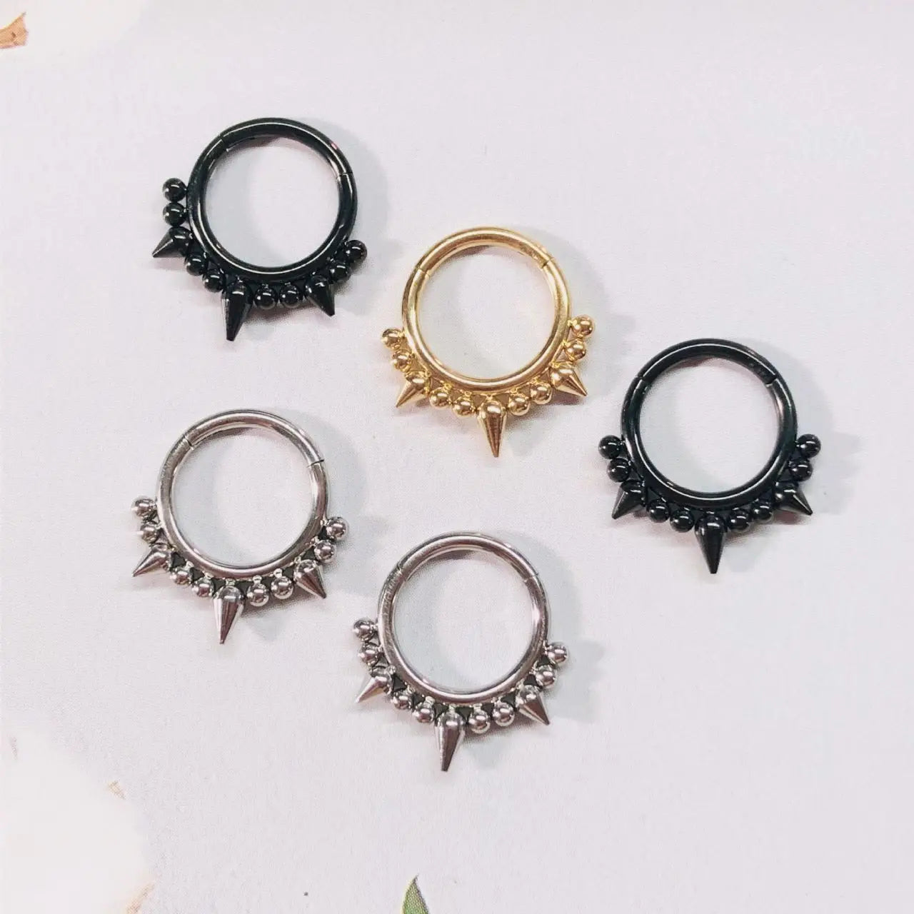 Evorte Children's 316L Stainless Steel Spike Seamless Hinged Segment Clicker Stud Gold Circular Ear Cartilage Tragus