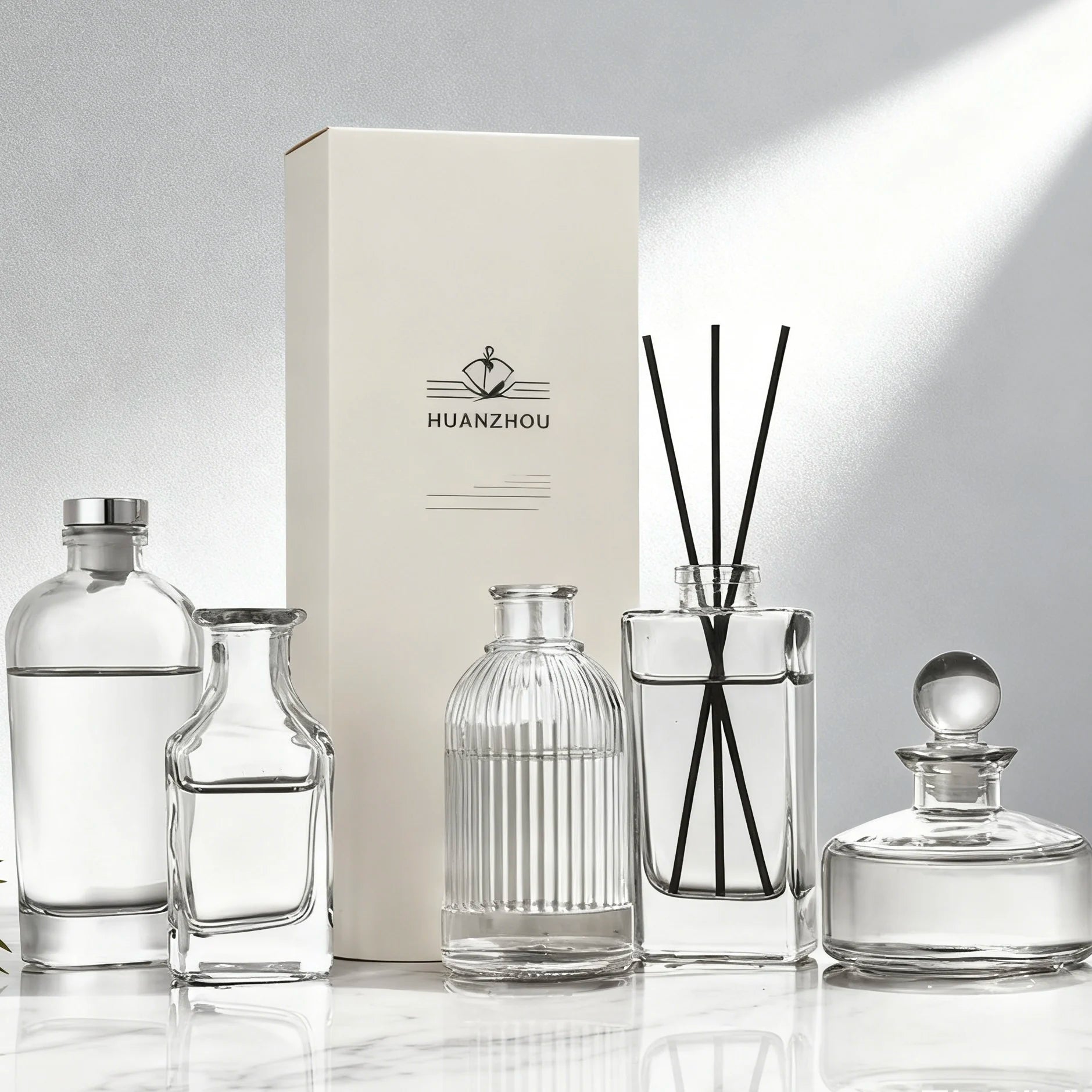 Wholesale Fragrance 50ml 100ml 200ml Luxury Clear Glass Empty 150ml Reed Diffuser Bottle Custom