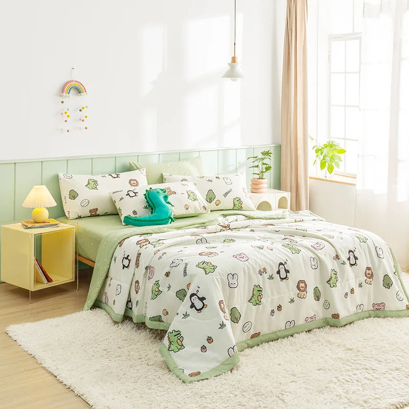 Hot Sale Summer Cooling Embroidered Organic Hotel Home Polyester Quilt Bed Comforter Blanket