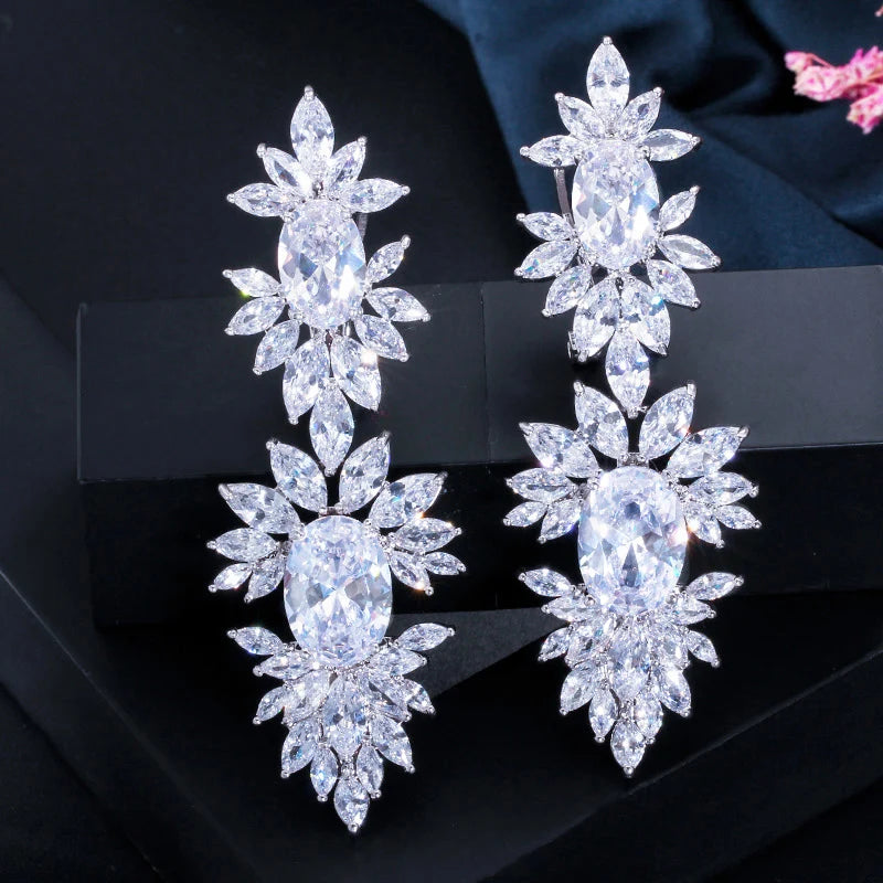 Luxurious Clear Marquise Cut Cubic Zircon Crystal Claw Setting Wedding Long Drop Dangle Earrings for Bridal Costume Accessory