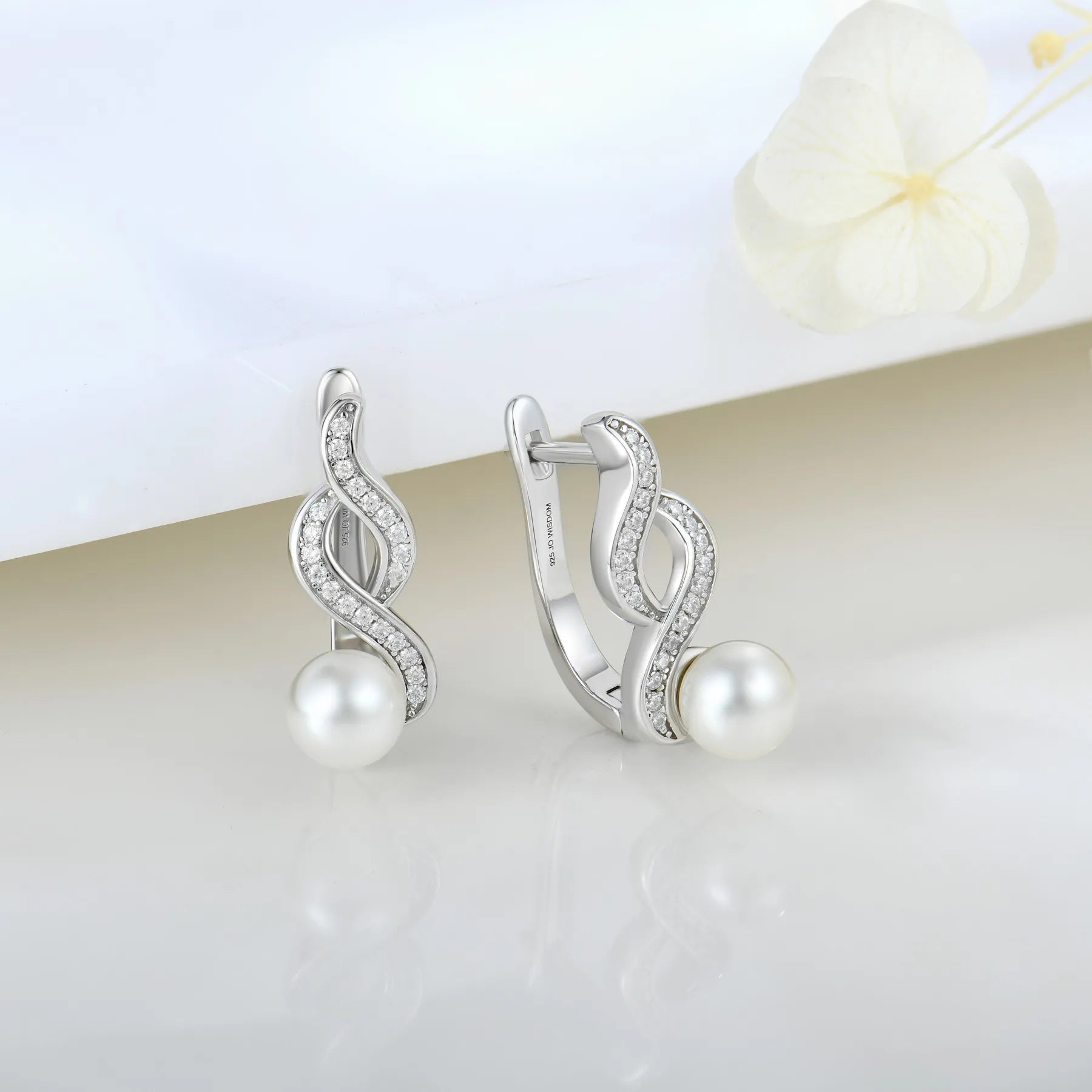 Wholesale 925 Sterling Silver Quality Fresh Water Pearl Ear Buckles Zircon Geometric Earrings for Women Birthday Fine Jewelry