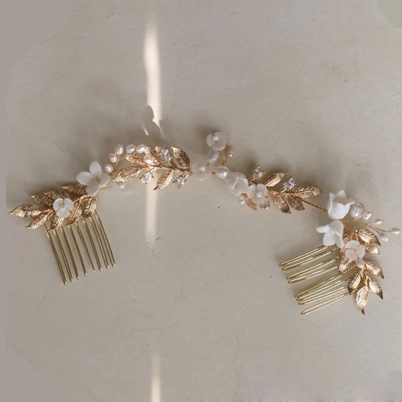 SLBRIDAL Handmade Alloy Leaf Zircon Freshwater Pearl Ceramic Flower Bridal Hair Comb Wedding Hair Accessories Women Hair Jewelry