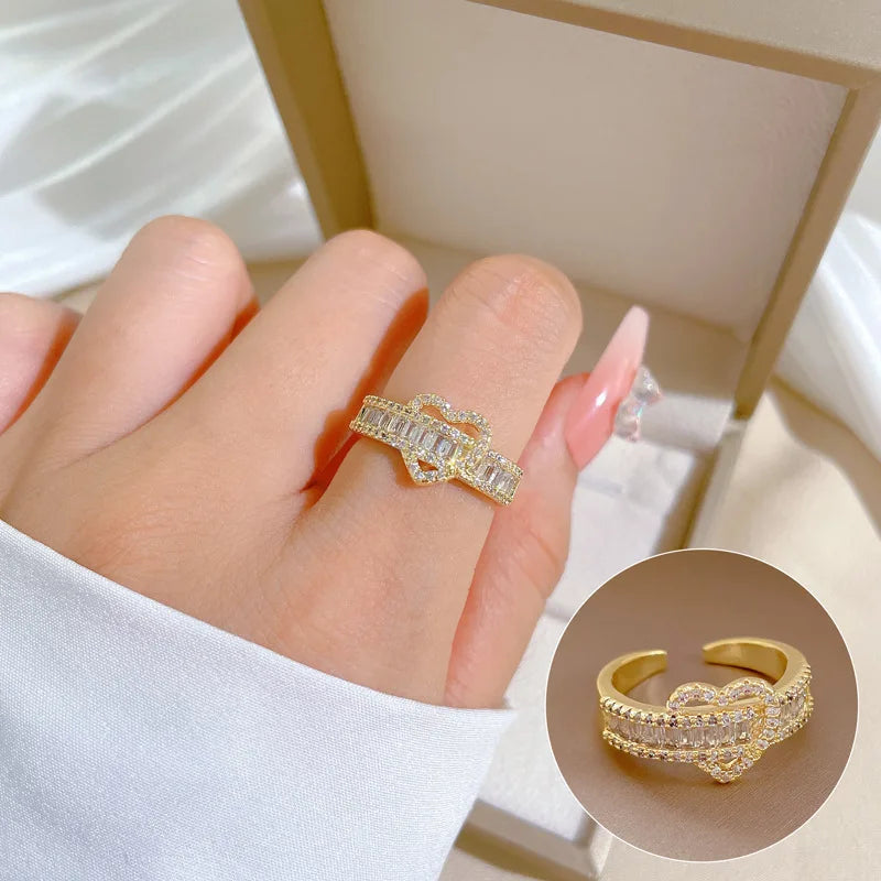 Wholesale Luxury 18K Gold Plated Open Adjustable Temperament Shiny Heart Shape Rhinestone Finger Ring Heart Rings Jewelry Women