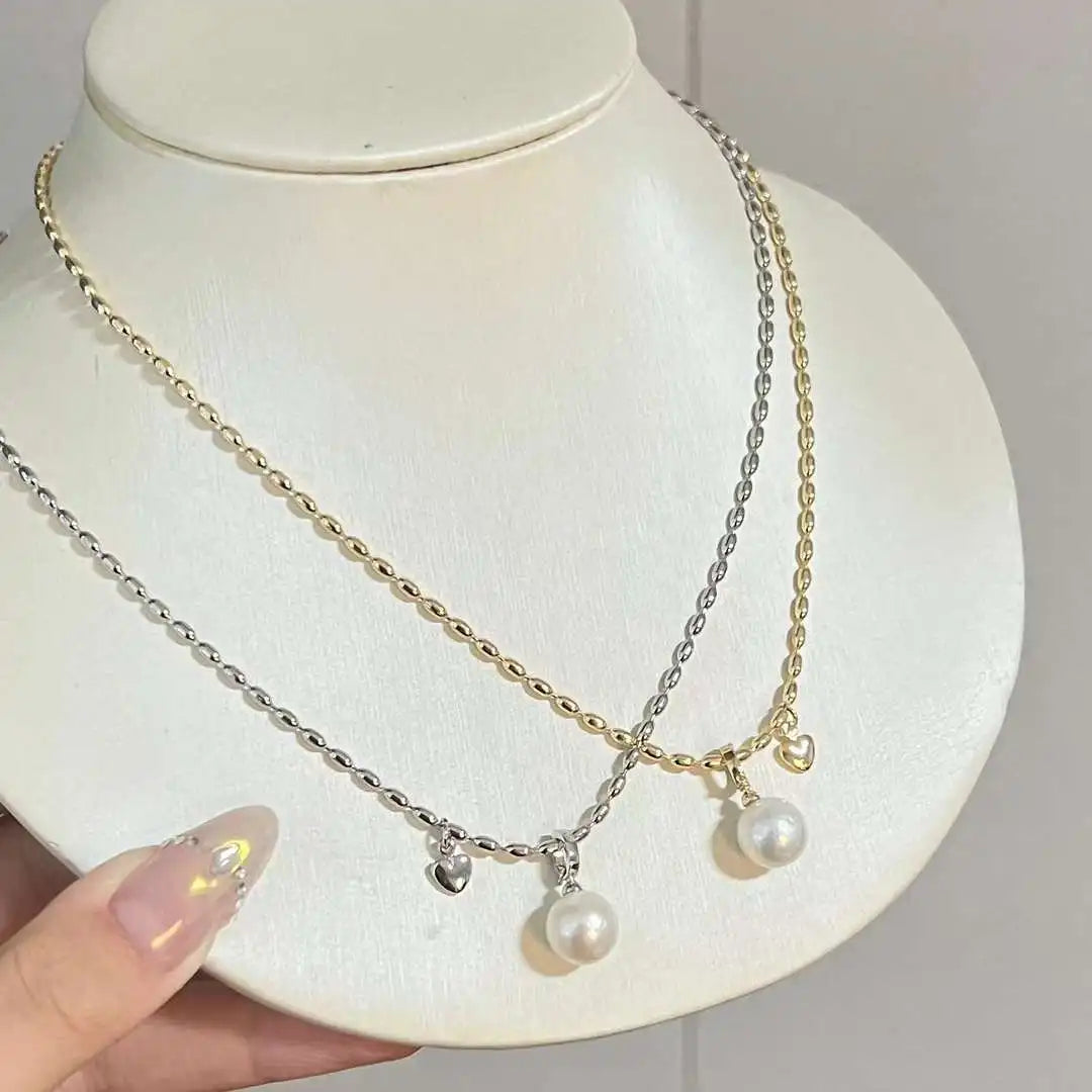 White AAAA Grade Heart Shape Unisex Trendy 9-10MM Round Freshwater Pearl Necklace with Gold/Silver Plating