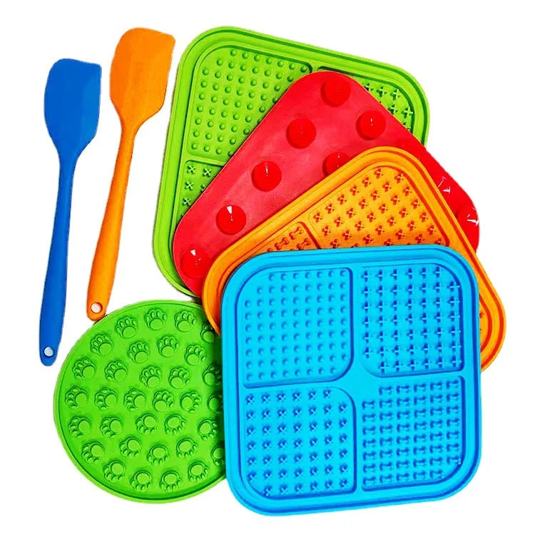 New Design Non-toxic Washable Silicone Rubber Super Soft Choking Prevent Small Pet Cat Slow Eating Pad Dog Eat Feeder Lick Mat