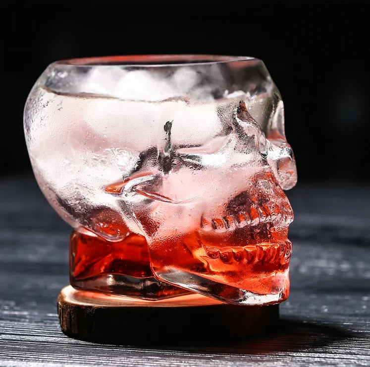 Hot Sales Crystal Skull Head Vodka Cup Shot Glass Mug Customized Cocktail  Heavy Base Unique Skulled Shape Whiskey Glass Cup