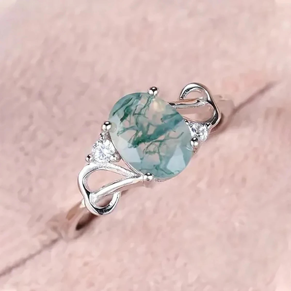 Huitan S925 Factory Custom Simple Style Oval Shaped Light Green Crystal Cubic Zirconia Band Rings for Women Sterling Silver Ring