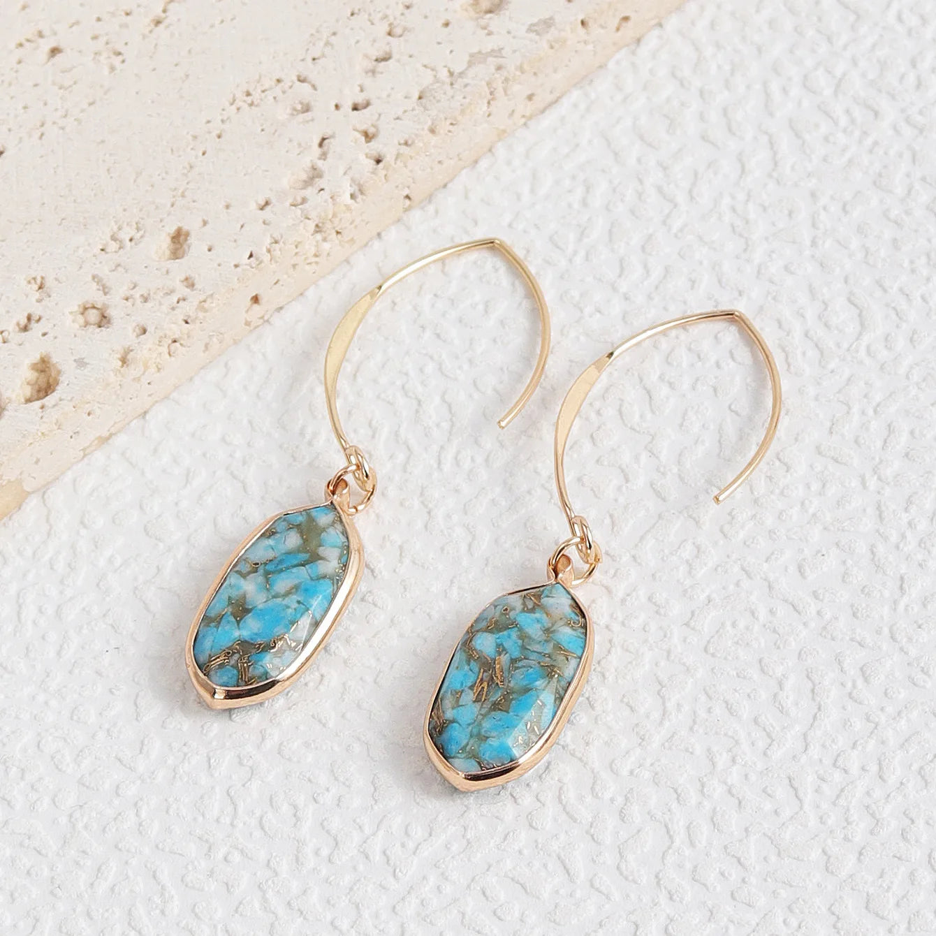 Vintage Oval Turquoise Bezel Wrapped Zinc Alloy Earrings Personalized Metal Copper Ear Hook Earrings