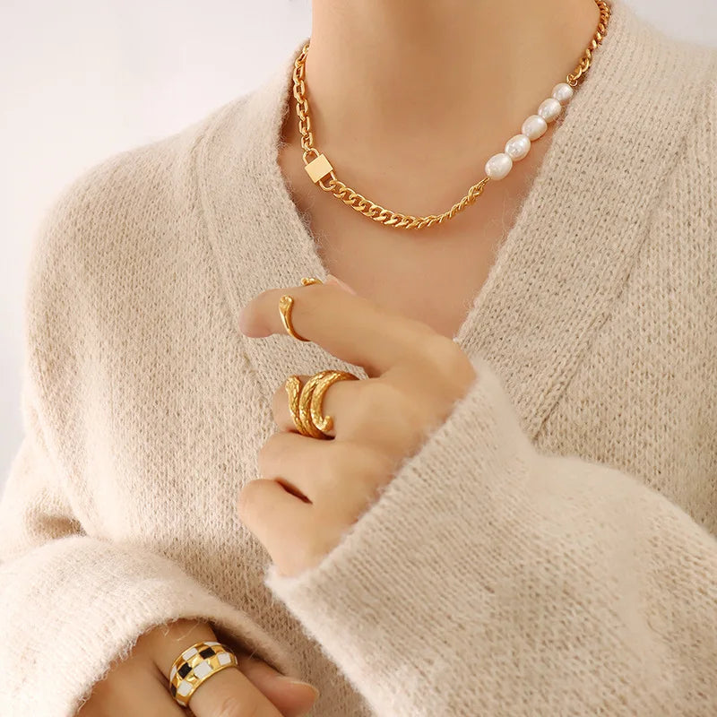 Customized  Romantic 18K Gold Plated Stainless Steel Jewelry Splicing Pearl Lock Chunky Pearl  Chain Choker Necklace Waterproof