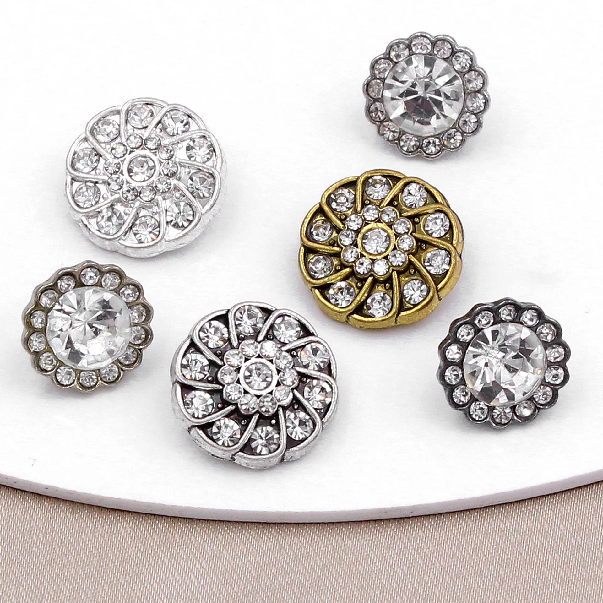 RB041 Colorful Rhinestone Crystal Pearl Flower Flat Back Metal Buttons for Garment Hats Bags Artistic Craft Decor Accessories