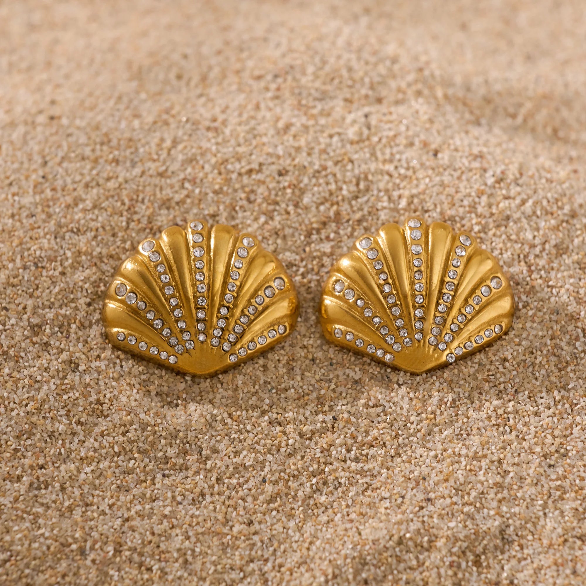 NEW VINTAGE GOTHIC SHELL ICED OUT ROW ZIRCON EARRINGS Dazan Winter INS 18k Gold Plated Hypoallergenic Stainless Steel Mom Gift