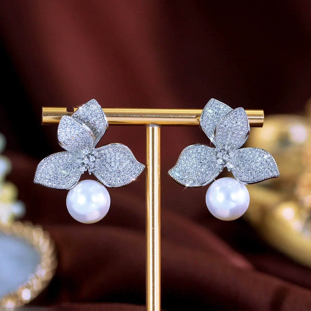 Trendy Sparkly Cubic Zirconia Rhodium Blooming Imitation Pearl 4 Leaves Flower Drop Earrings for Wedding Bridal Anniversary MegaBDM
