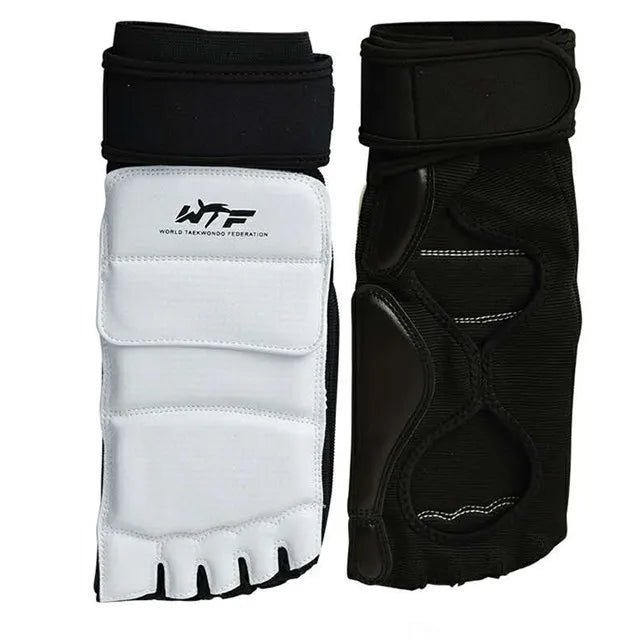 Lightweight Karate & Taekwondo Hand Protection Gloves Made by Chinese Manufacturers for Sale