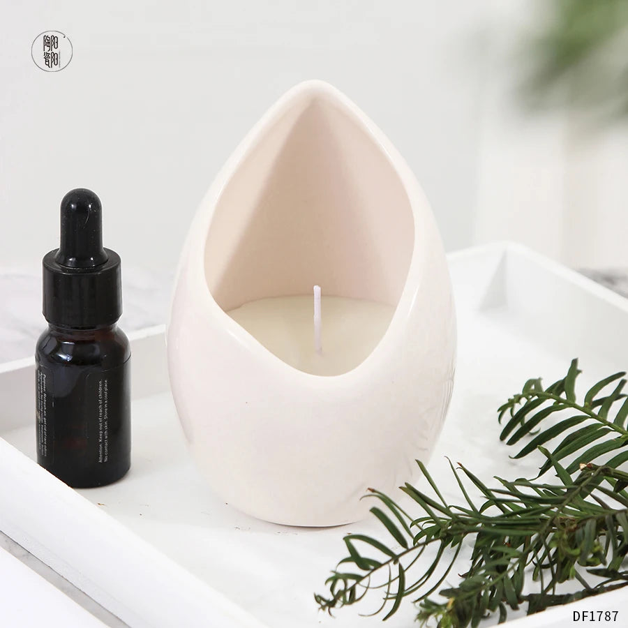 Custom Logo Wholesale Ceramic Massage Vessel Beige Pottery Pouring Candle Jars Pour Spout Nordic Style Bars Use Natural Soy Wax