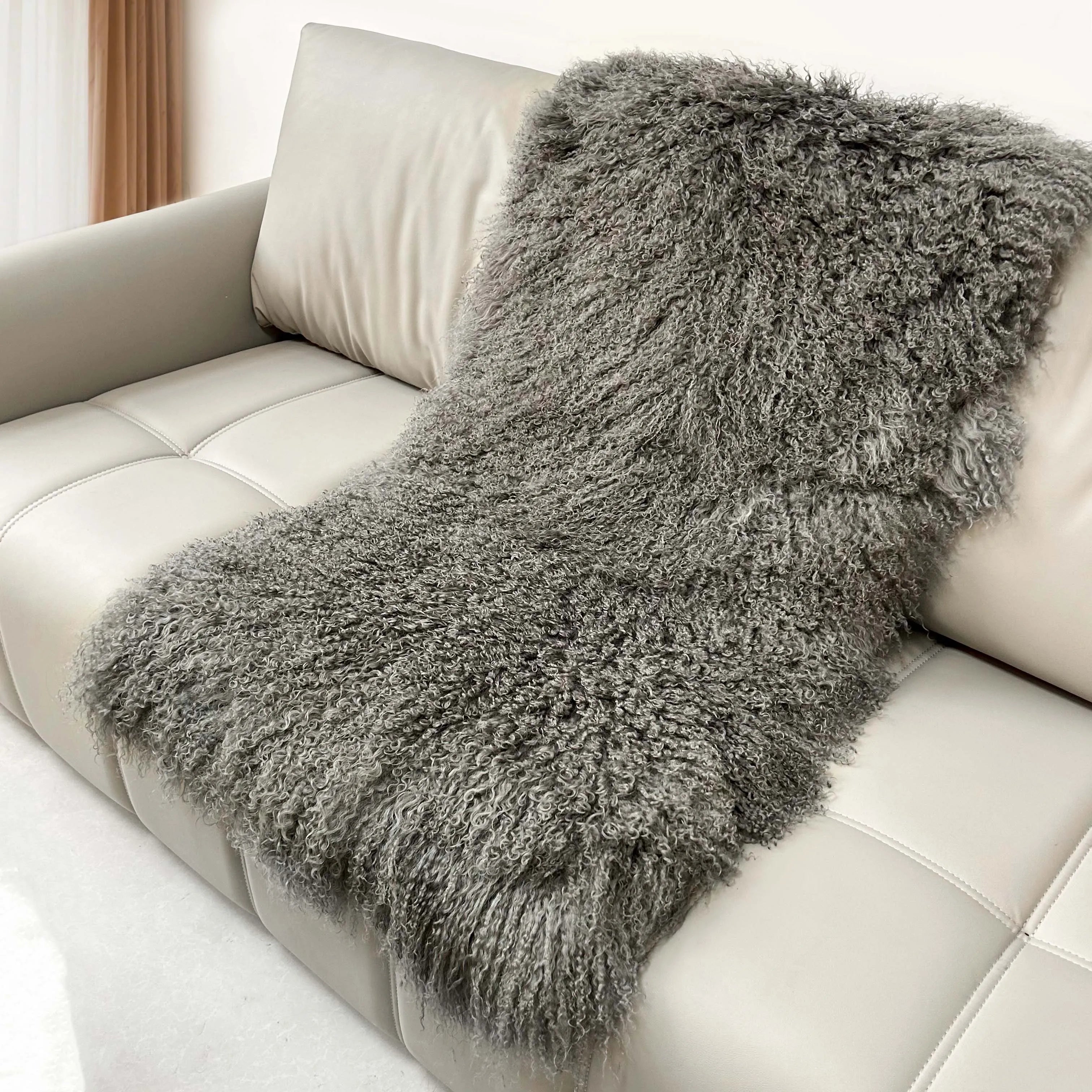 Mongolian Lamb Fur Plate Long Curly Hair Sheepskin Rug Luxury Soft Area Carpet Home Decor