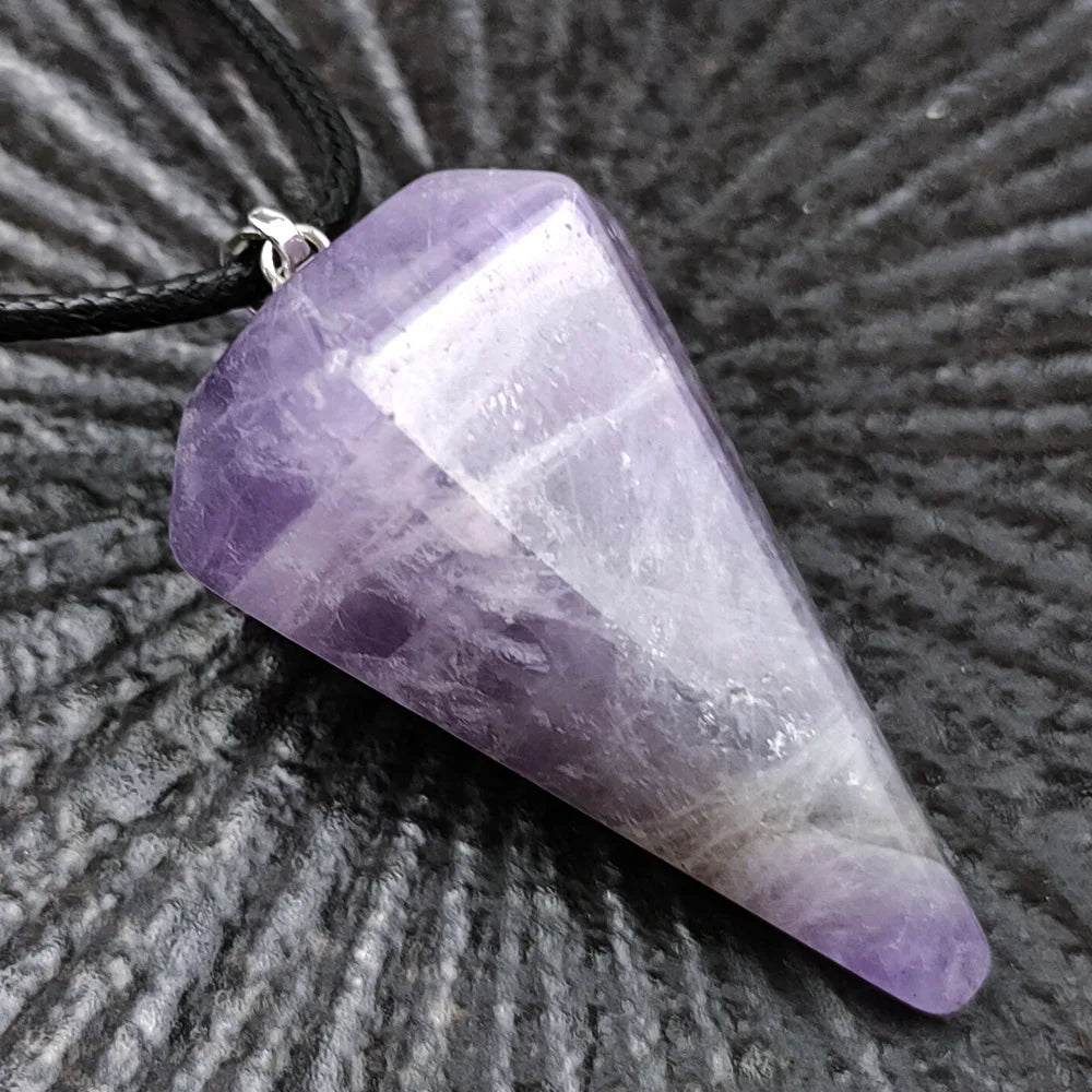 DIY Popular sell Reiki Pendulum Natural Stone Amulet Meditation Hexagonal Pendulum statue for fengshui ornament