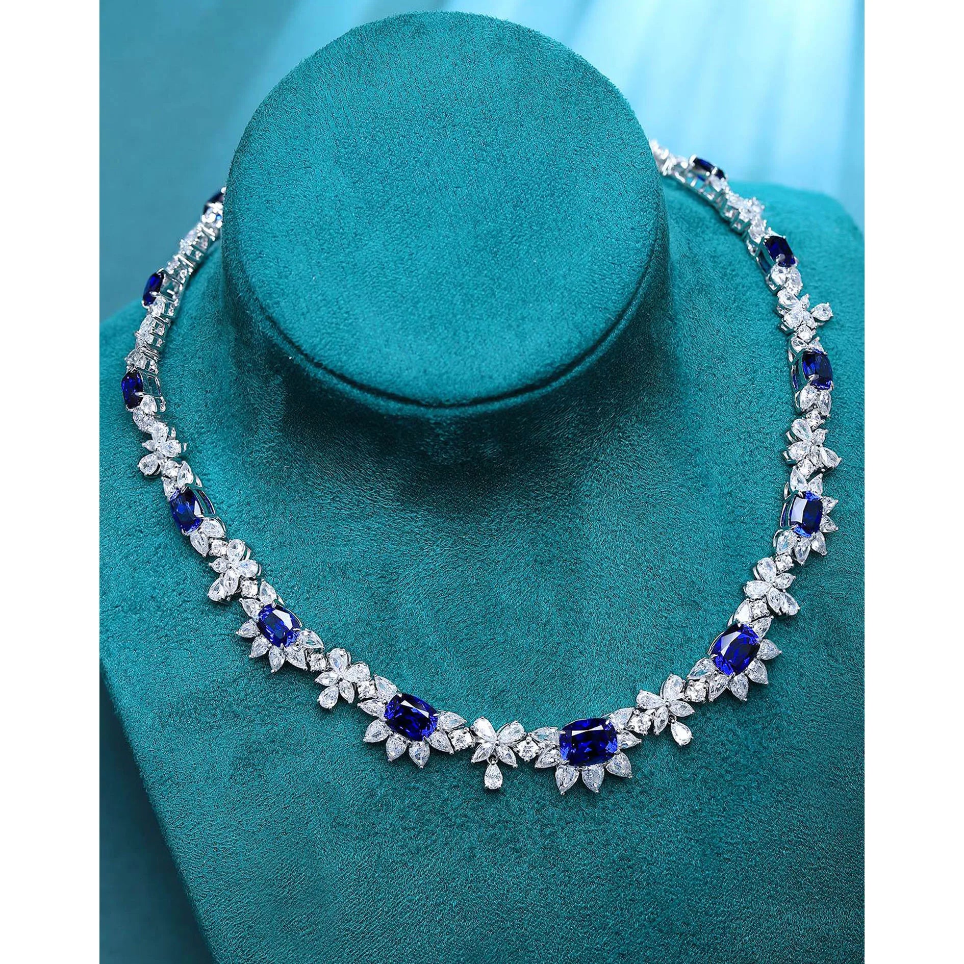 Charm Women's Hot Sale Fashion Jewelry 925 Silver Lab Grown Blue Sapphire Necklace Luxury Flower Shape Full Diamond Necklace
