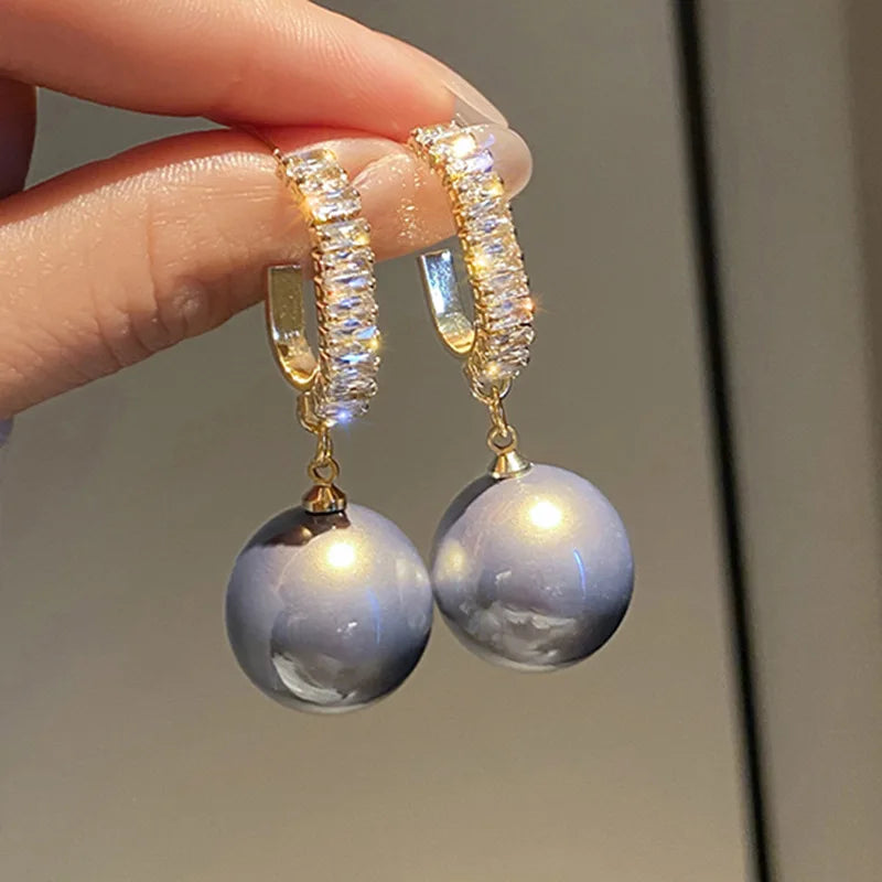 Huitan Fashion Luxury Glossy Big Pearl Dangle Earrings Girls Korean Design Lady Girls Gold Pearl Earrings Women