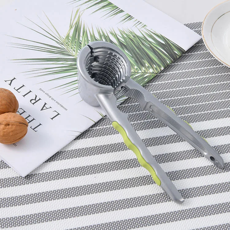 Custom Logo Wholesale Kitchen Gadget Funnel Type Nutcracker Aluminium Alloy Walnut Clip Nut Cracker