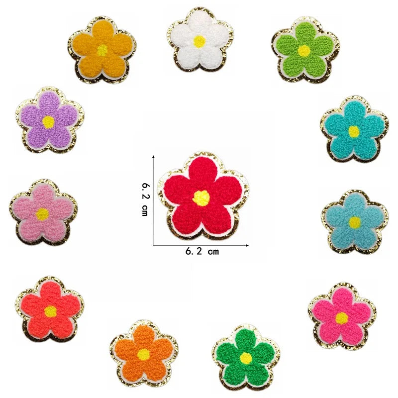 Factory Sell Low MOQ Iron On/ Sticker Glitter Edge Diamond Flower Capsule Paw Shape Chenille Patch for Garment Cat Patches