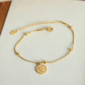 Vintage Queen Portrait Coin Pattern Pendant Bracelet Waterproof 18k Gold Plated Stainless Steel Dangle Bracelet for Women