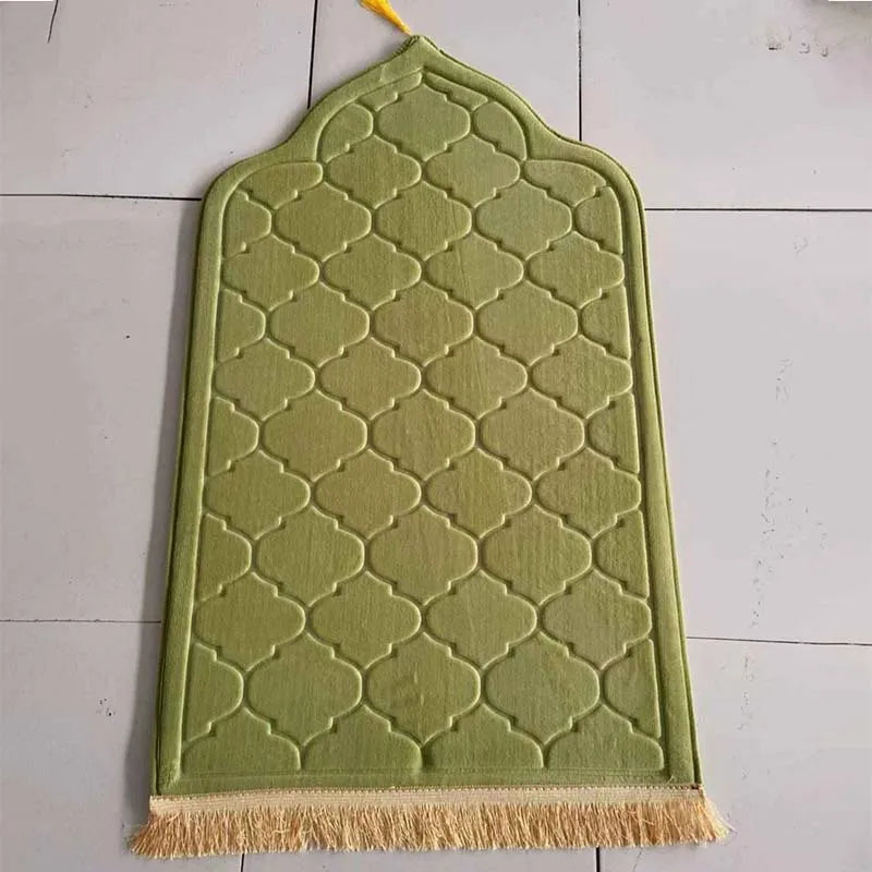 Traditional Soft Turkish Muslim Prayer Rug Flannel Praying Mat for Daily Prayer Meditation