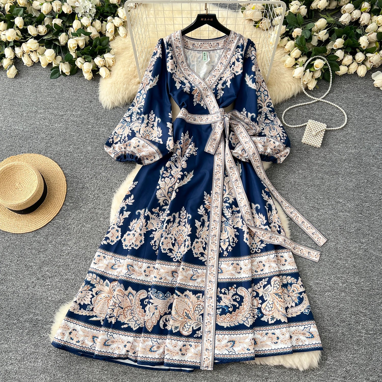 LW0767 Retro Design Sense V-Neck Cross Lace up Waist Print Dress Women'S Lantern Sleeve Long Dress Large Size Dress 2025