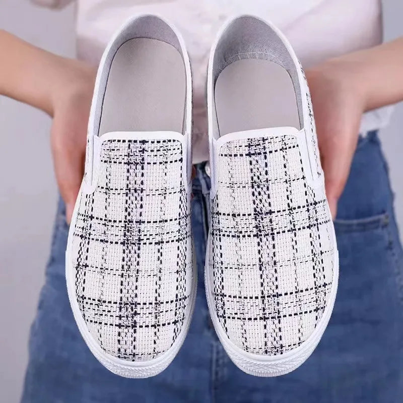 New Casual and Fashionable Women's Cloth Shoes Breathable Canvas Versatile Flat Shoes