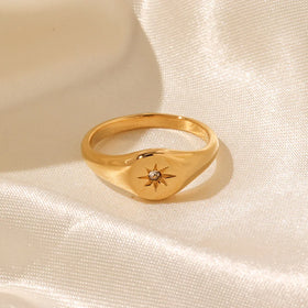 Waterproof Stainless Steel PVD 18k Gold Plated Ring Statement North Star Cubic Zirconia Finger Rings Anillos De Acero Inoxidable
