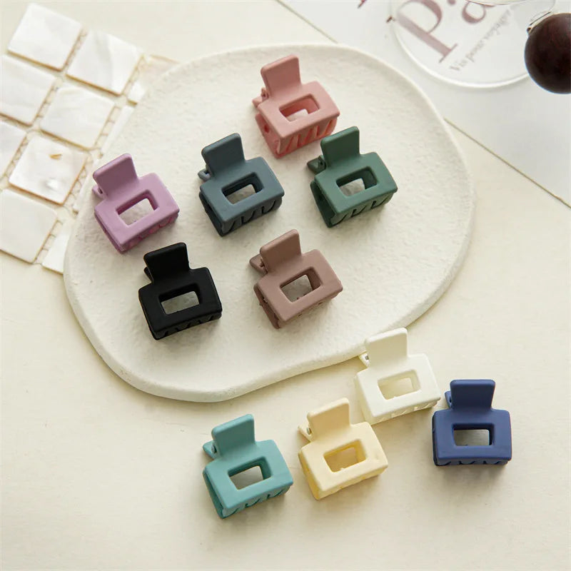 MIO New Matte Morandi Colors Small Size Hair Jaw Clamp Hair Accessories 2cm Mini Square Hollow Hair Clips for Girls