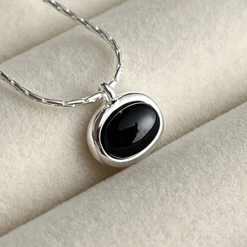 The Everyday Onyx Pendant Necklace 925 Sterling Silver Necklace with Oval Black Gemstone Timeless & Versatile
