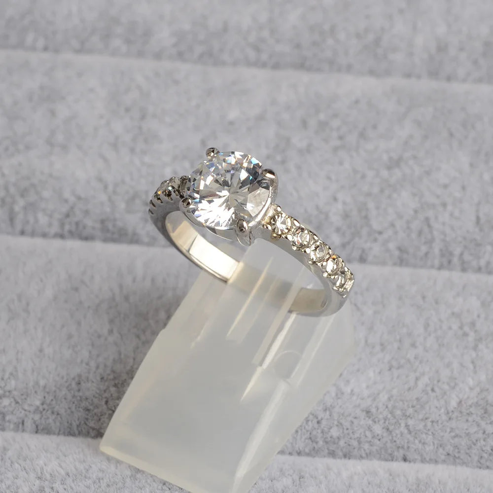 Wholesale Competitive Price Stainless Steel Rings Trendy Jewelry Big Claw Diamond Engagement Wedding Rings for Womens