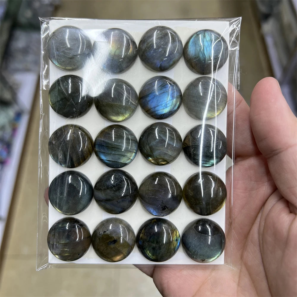 New Arrival Polished Blue Flashy Labradorite Carved Round Cabochons Natural Labradorite Palm Stone Crystal Loose Stones for Sale