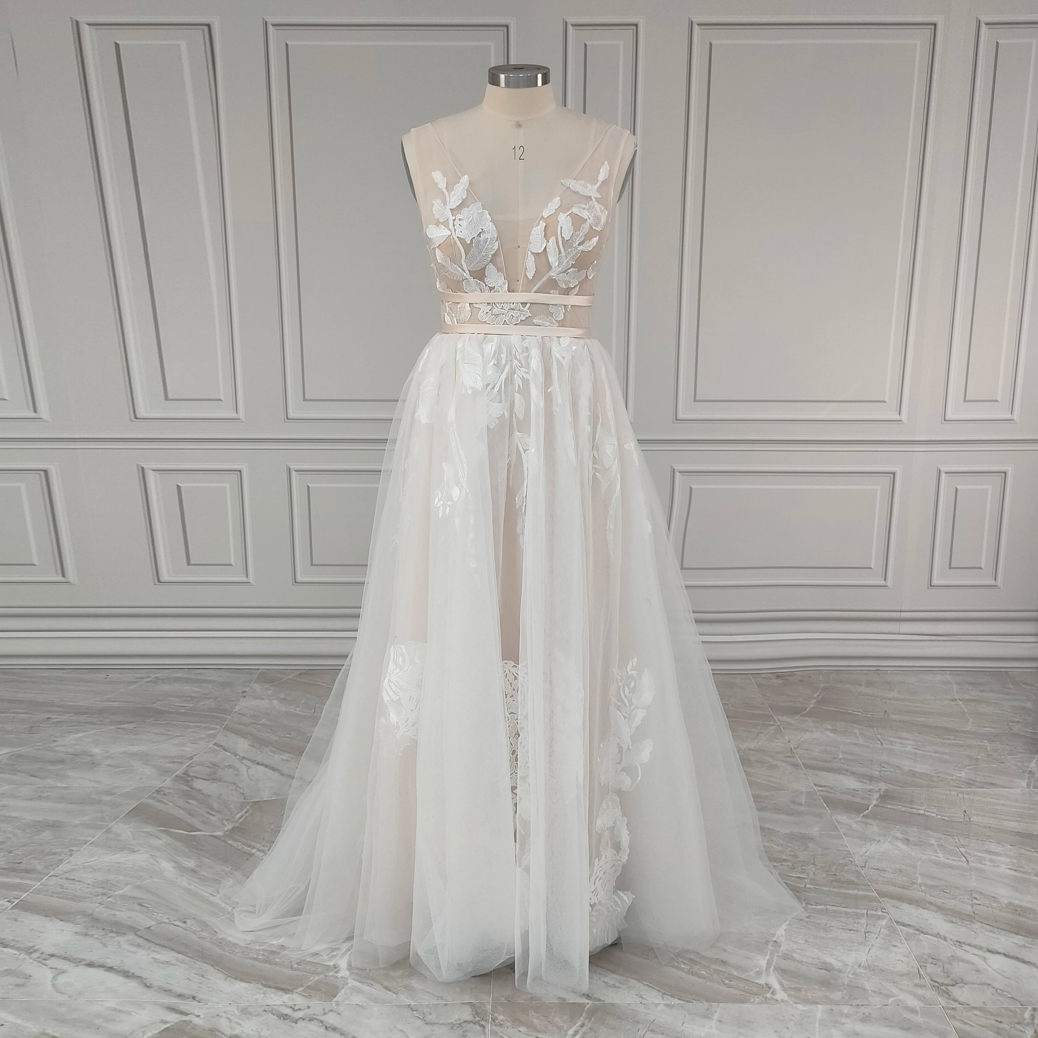 Real Photos High Quality V-Neck Tulle A-line Wedding Dress Elegant Women Appliques Lace Low Back Bride Gown Bridal Dress