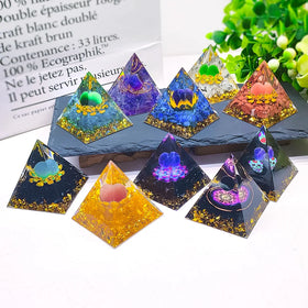Meditation Gemstone Healing Resin Crystal Pyramid Wholesale Natural Energy Quartz Stone Organite Pyramid