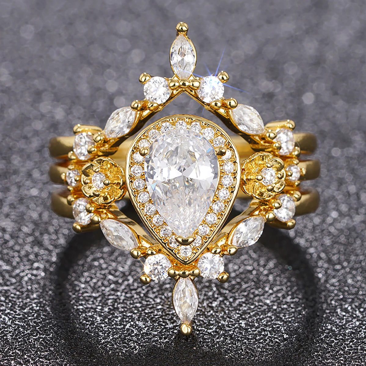 CAOSHI Luxury Crown Design Pear Shaped Sparkling Crystal 3A Zircon 3Pcs Sets Rings for Women Engagement Gold Plated CZ Rings OEM