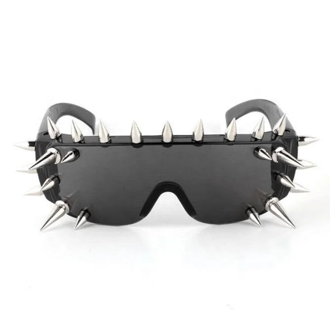 Wholesale Handmade Fashion Oversized Sunglasses Luxury Metal Rivet Futuristic Female One Piece Windproof Sunglasses