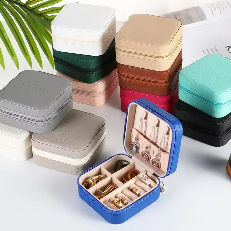 Wholesale Custom Logo PU Leather Square Travel Small Jewellery Ring Bracelet Earring Wedding Gift Jewelry Box Organizer