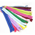 Factory Wholesale 3# 5# 8# Colorful Nylon Plastic Zipper for Garment Jacket Bag Clothing Apparel Outdoor Gear Sewing Crafts