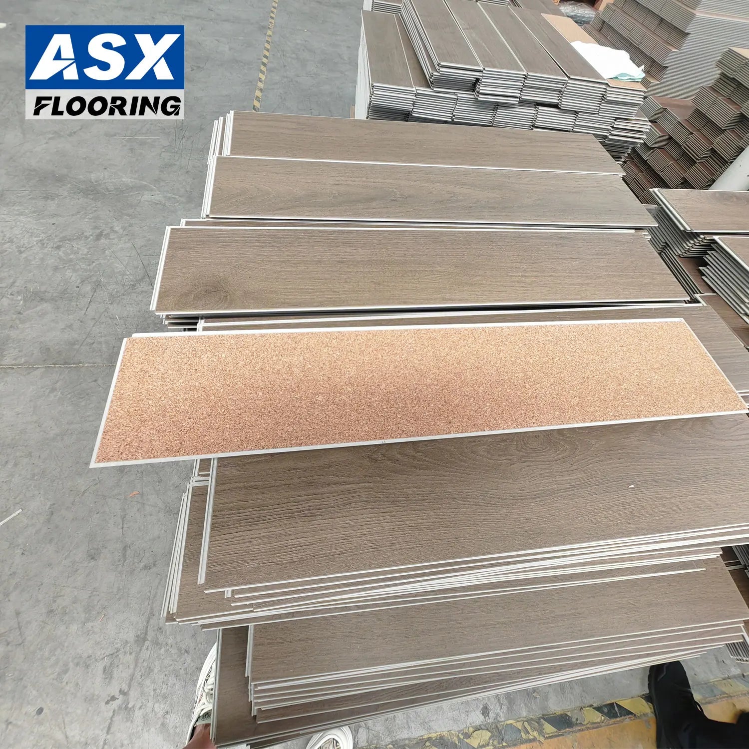 Long Life Luxury Vinyl Plank Click Floating Floor Waterproof Cork Back Rigid Core Pisos Spc Customized Floors