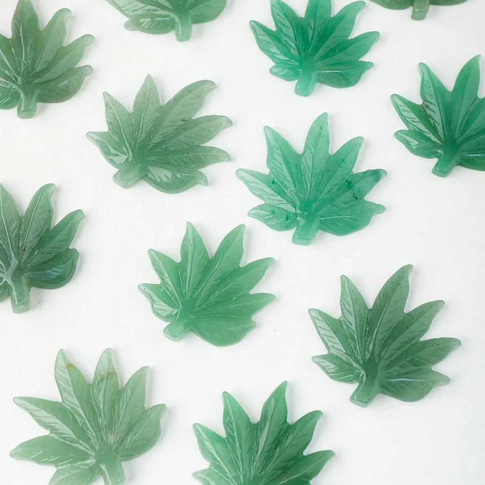 Customized Natural Handmade Crystal Craft Green Aventurine Carving Maple Leaf Design 5cm Polished Fashion Trend Healing Longfei