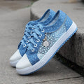 China Wholesale Lace up Style Casual Women Canvas Shoes Blue Color