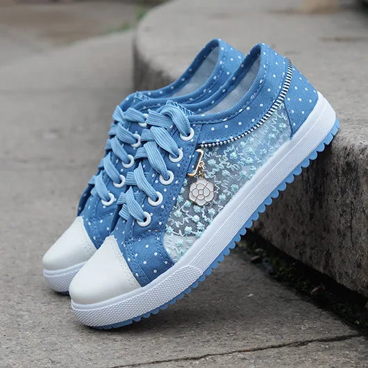 China Wholesale Lace up Style Casual Women Canvas Shoes Blue Color