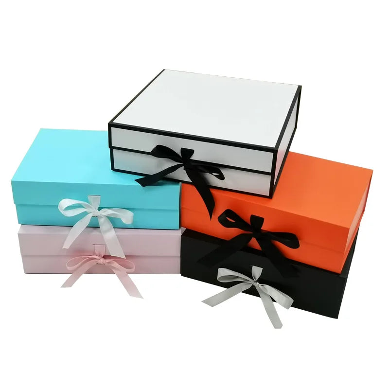 Guangzhou Factory Magnetic Closure Rigid Custom Clothing Box Grey Board Matt Lamination 2mm Thickness Luxury Packaging Ribbon