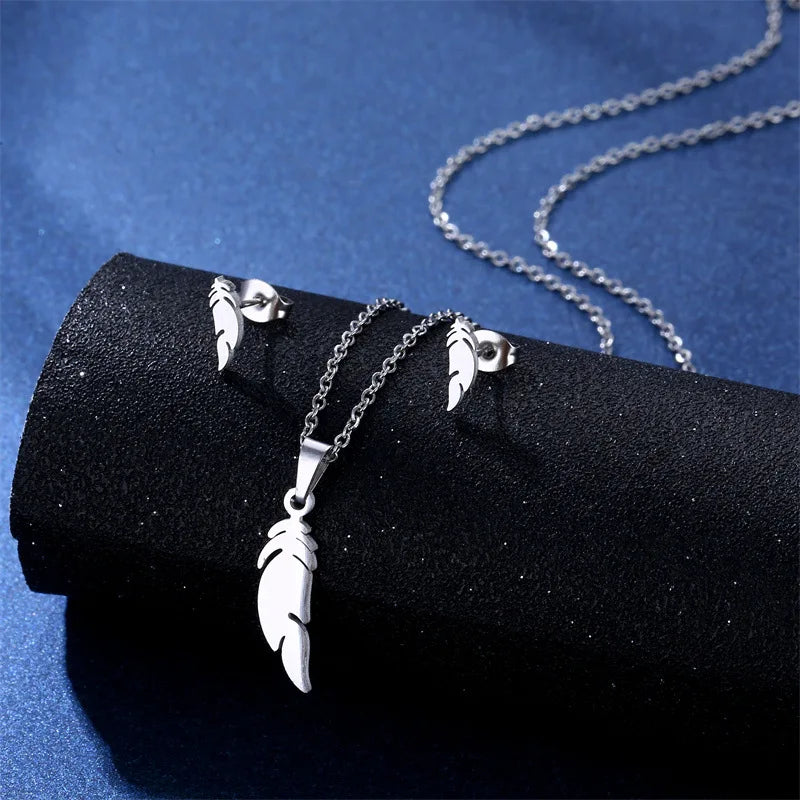 Hot Selling Summer Stainless Steel Feather Necklace and Earring Set Cheap New Jewelry with Link Chain Wholesale