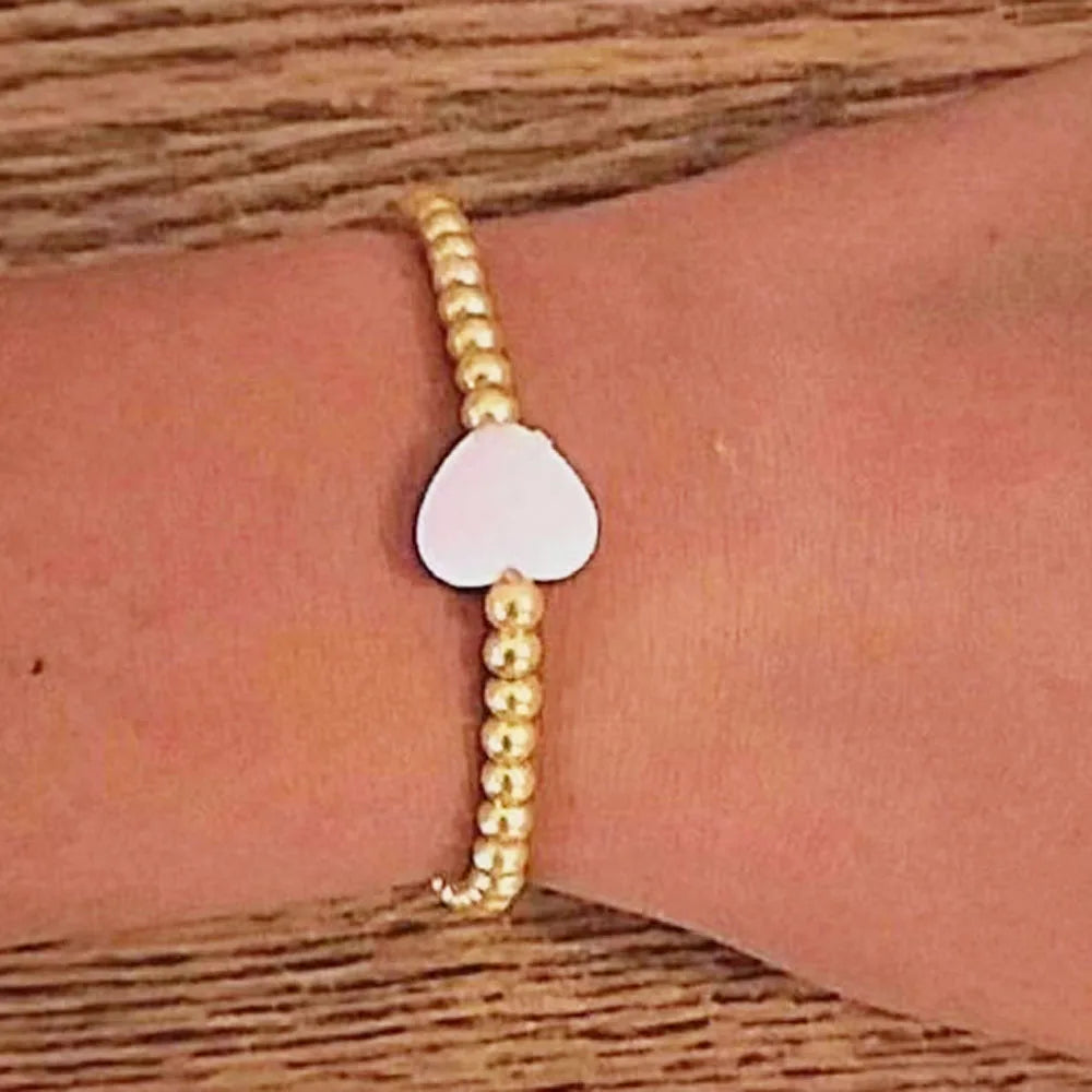 Fashion Brass Alloy 14K Gold Plated Beads with Shell love Peach Heart Charm Elastic Cord Bracelet Jewelry Handmade Supplier