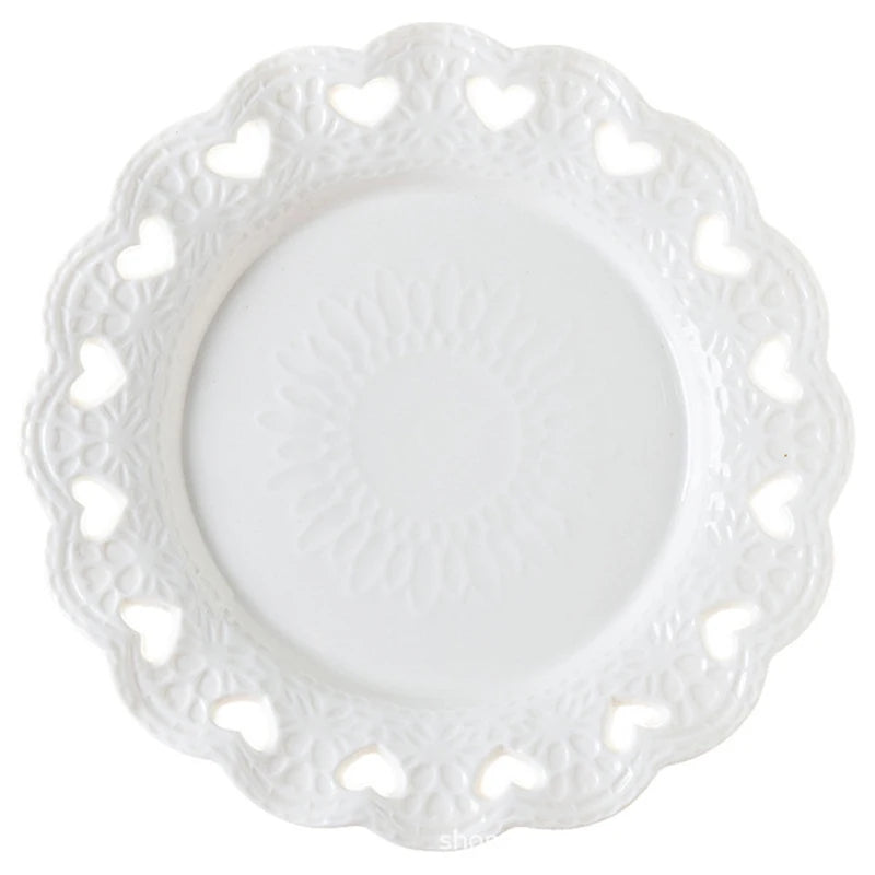 European Embossed  Plate Pure White Heart-shaped Hollow Ceramic Plate Houshould Ceramic Dessert Plate