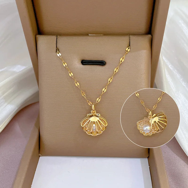 Sparkling Pearl Hollow Open Scallop Shell Pendant Necklace Gold Plated Stainless Steel Shell Necklace for Valentine's Day Gift