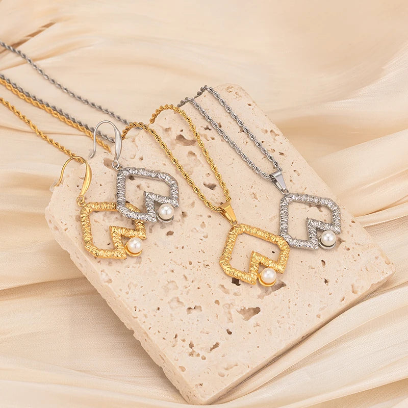 Exquisite Stainless Steel 18k Gold Plated Heart Shaped Inlaid Shell Beads Textured Pendant Earring Necklace Fashion Jewelry Sets